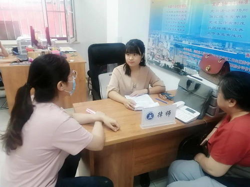 法律服务“零距离” 坻京实习律师刘远航的法律咨询进社区，用心耕耘传递温暖